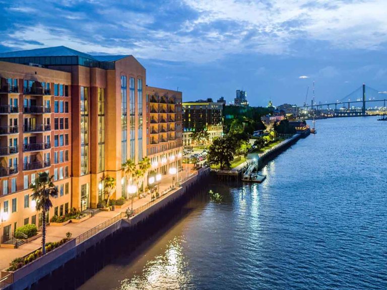 How to Save on Accommodation in Savannah: Budget Tips